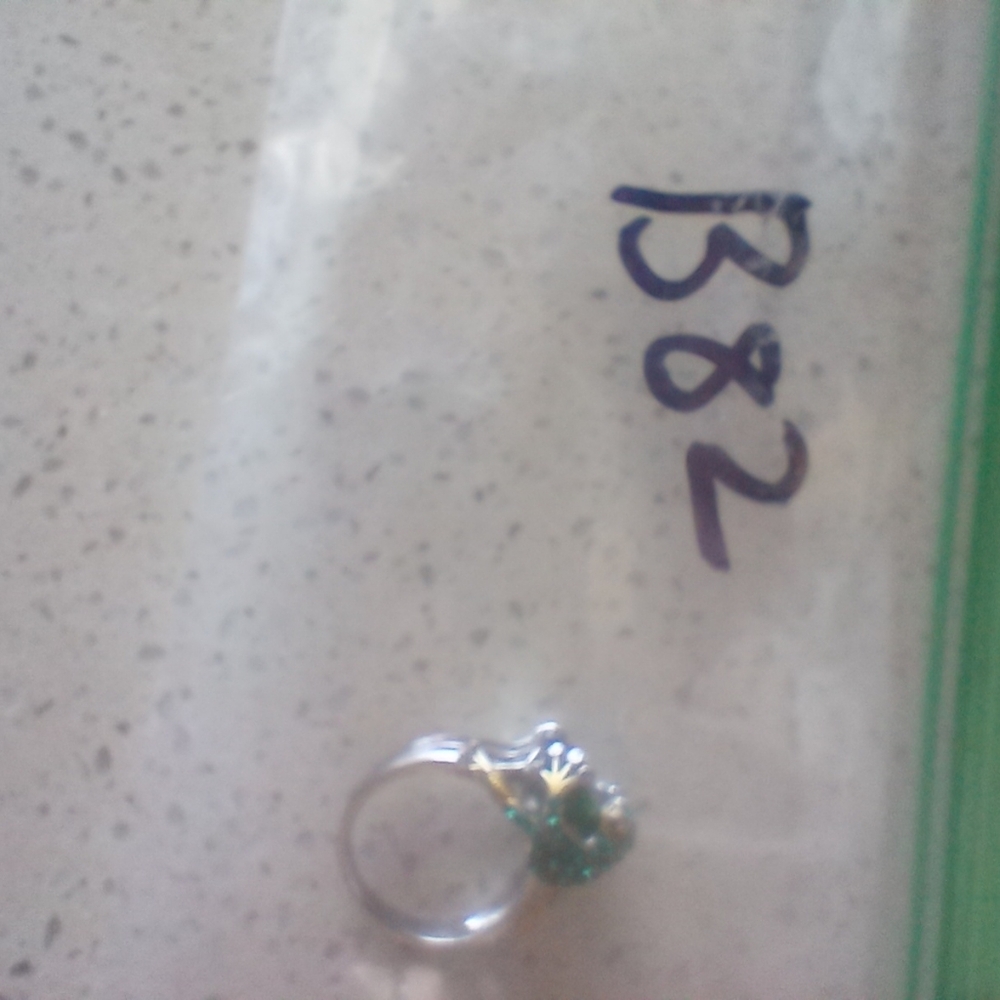 Frog Ring - Picture 10 of 10